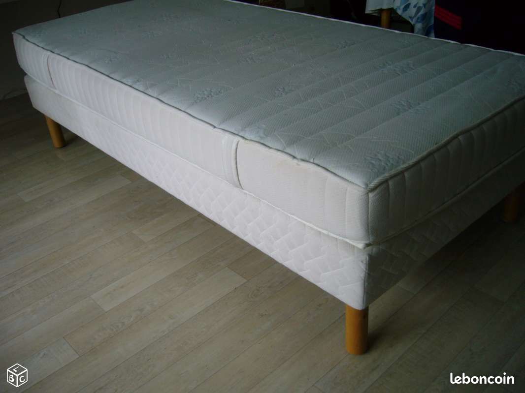 Matelas et Sommier Marque PIRELLI (image 1)