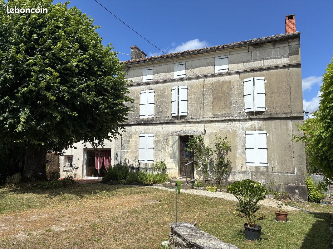 Maison 4 pièces 120 m² · à Linars · 120 m² · 25 000 €
