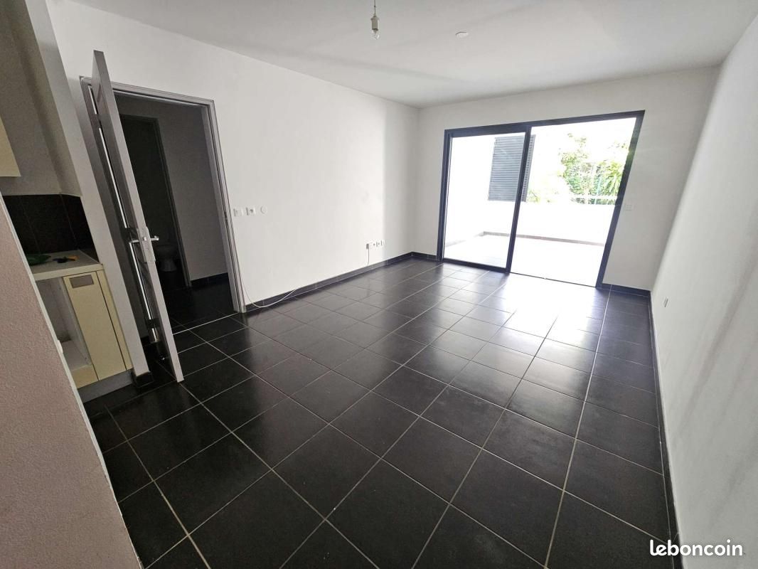 Appartement 3 pièces 57 m² · à Saint-Denis · 57 m² · 850 €/mois