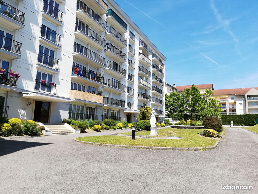 Appartement 2 pièces 52 m² · à Ferney-Voltaire · 52 m² · 1 171 €/mois