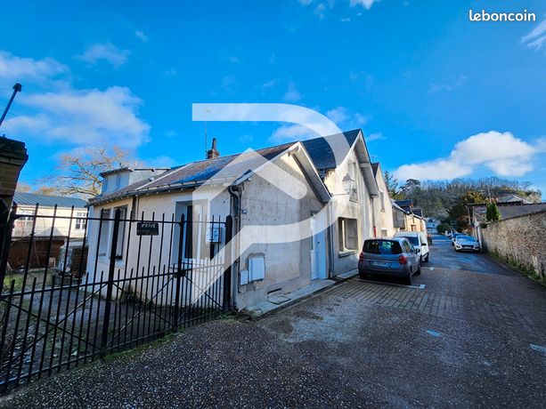 Maison 9 pièces 216 m²