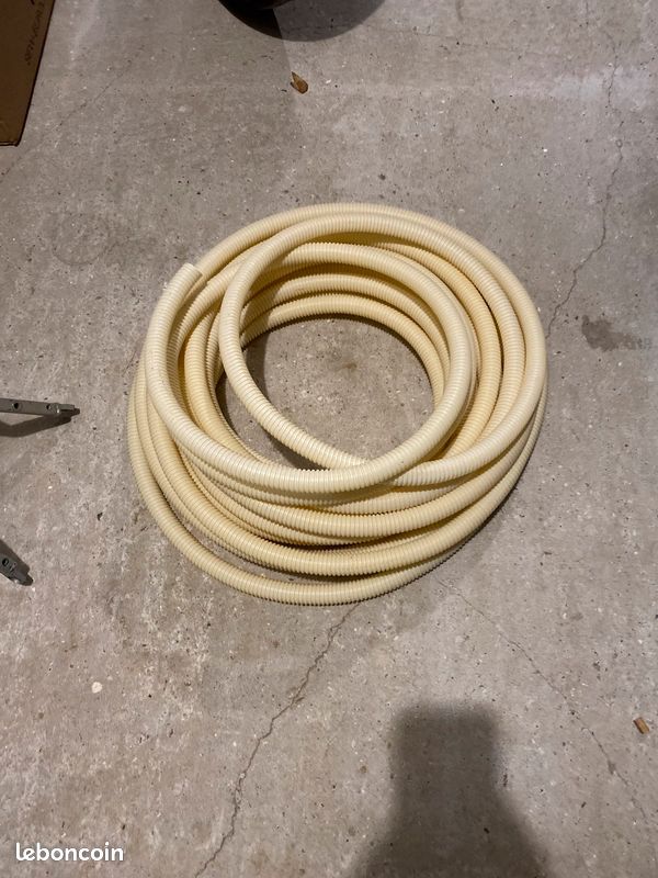 Gaine annelé tube cuivre chauffage (image 1)