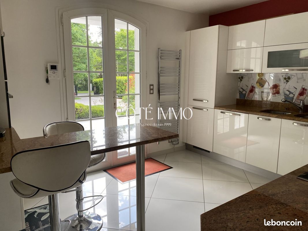 Maison 7 pièces 175 m² (image 3)