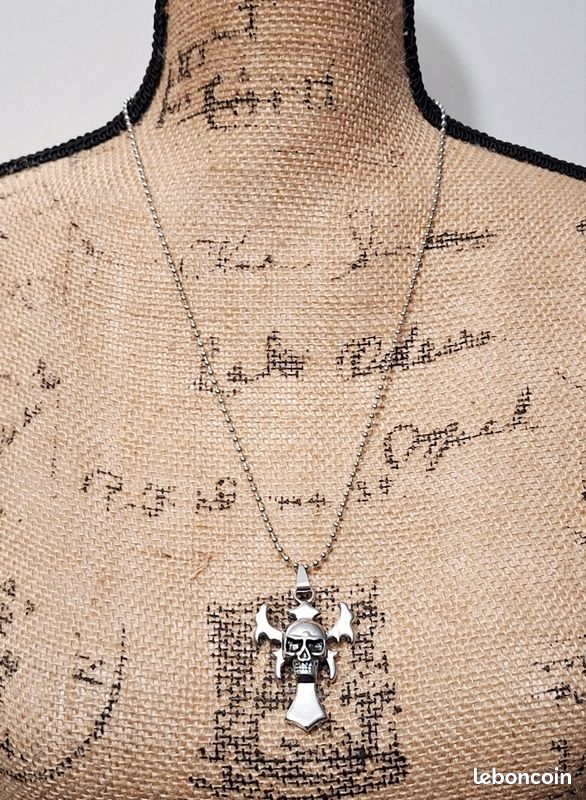 Chaîne et pendentif croix tête de mort acier inoxydable Neuf mixte (image 3)