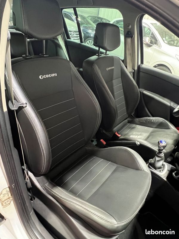 RENAULT CLIO III GT GORDINI 1.5DCI 106ch GPS Tomtom (image 23)
