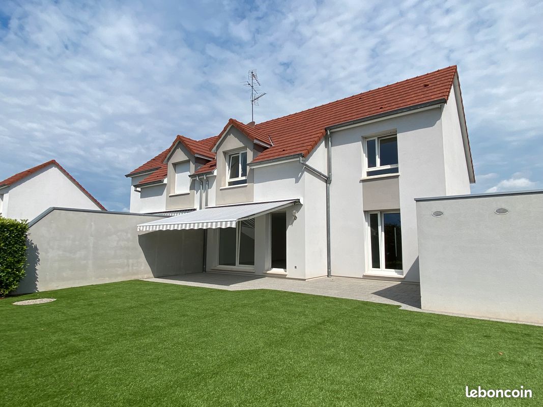 Maison 5 pièces 113 m² · à Blotzheim · 113 m² · 2 300 €