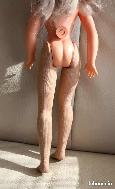 Poupée Bella Cathie tenue Bornéo (image 12)
