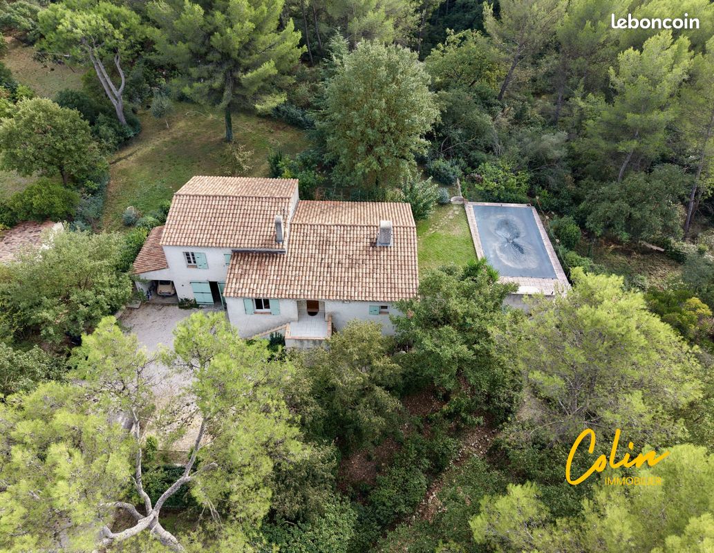 Maison 5 pièces 140 m² · à Aubagne · 140 m² · 649 000 €
