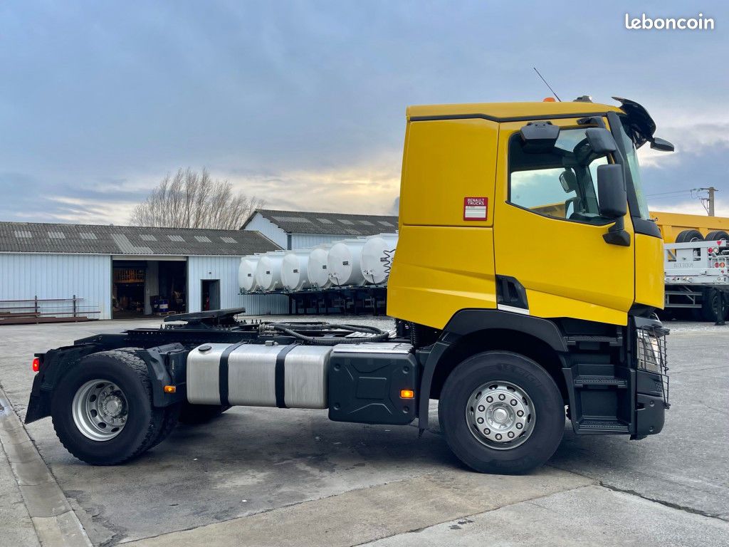 Renault 4X2 C440 (image 4)