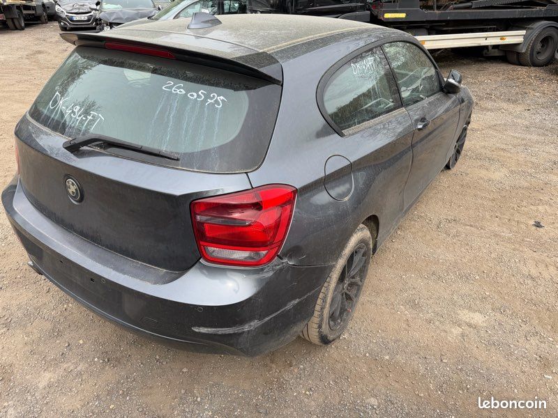 BMW 114d accidenté (image 3)
