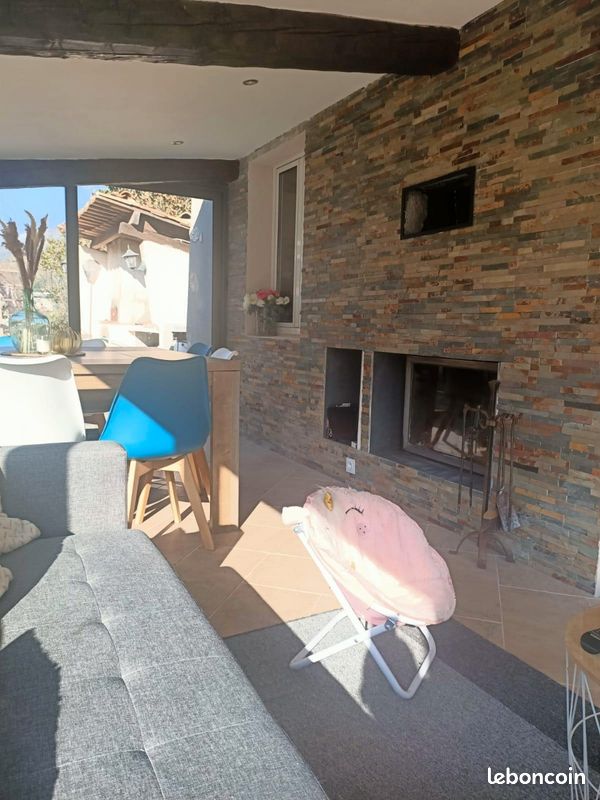 Maison 5 pièces 100 m² · à Tourrette-Levens · 100 m² · 1 700 €/mois