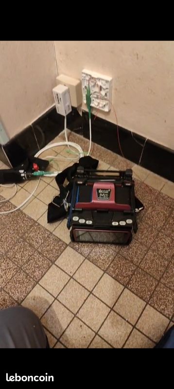 Fibre optique, RJ45, tranchée & caméras – Artisan qualifié (image 3)