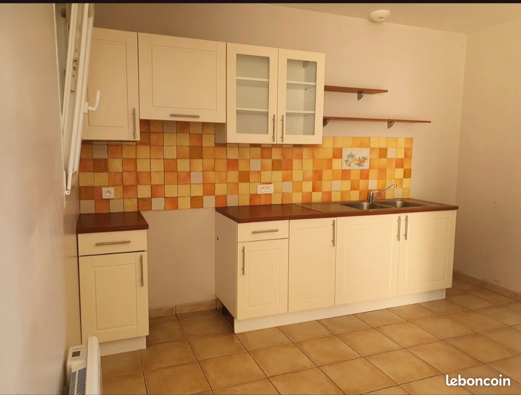 Maison 3 pièces 70 m² · à Saint-Pierre-du-Chemin · 70 m² · 750 €/mois