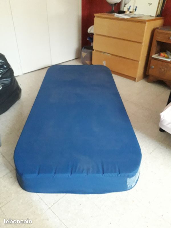 Matelas mémoire de frome (image 1)