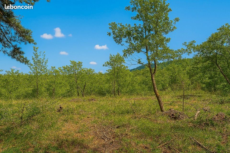 Terrain 2 400 m² Bassillac · à Bassillac Et Auberoche · 67 000 €