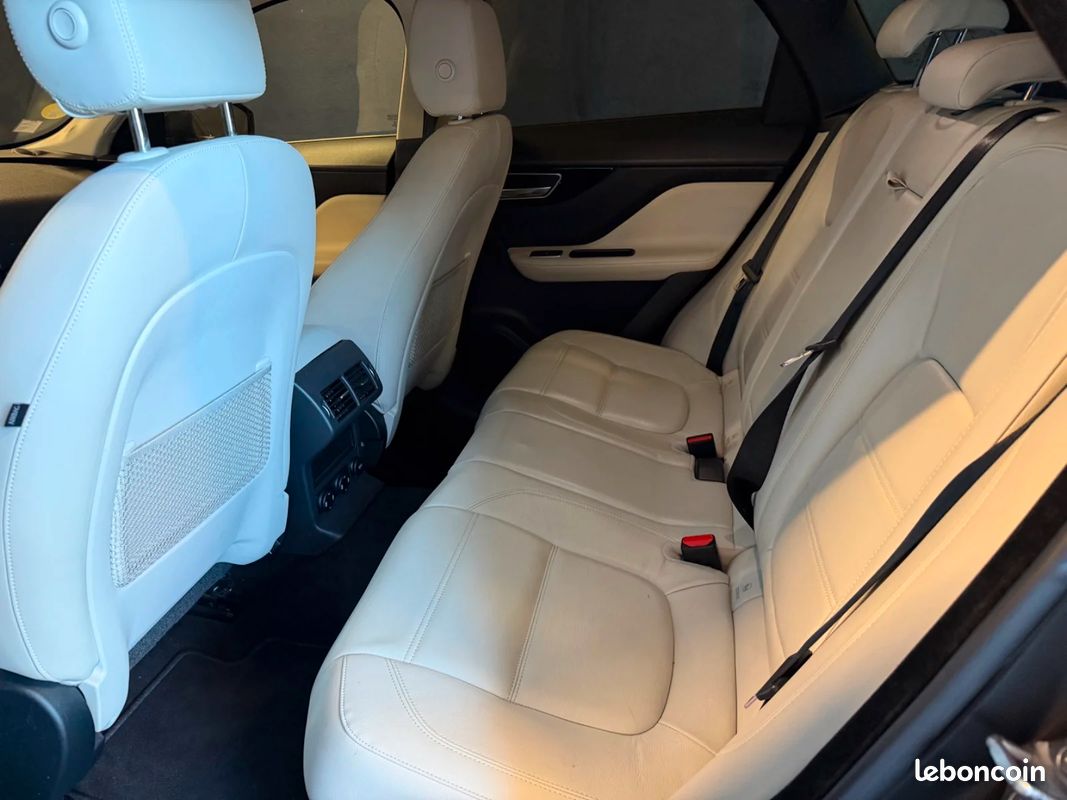 JAGUAR F-PACE V6 3.0 D - 300 ch AWD BVA8 Prestige (image 16)