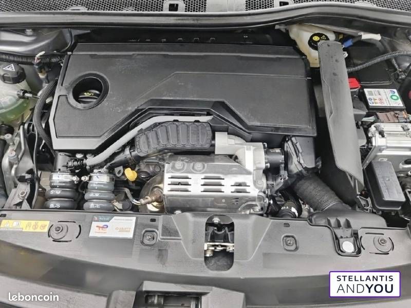 Peugeot 2008 Hybrid 145 e-DCS6 Style (image 15)