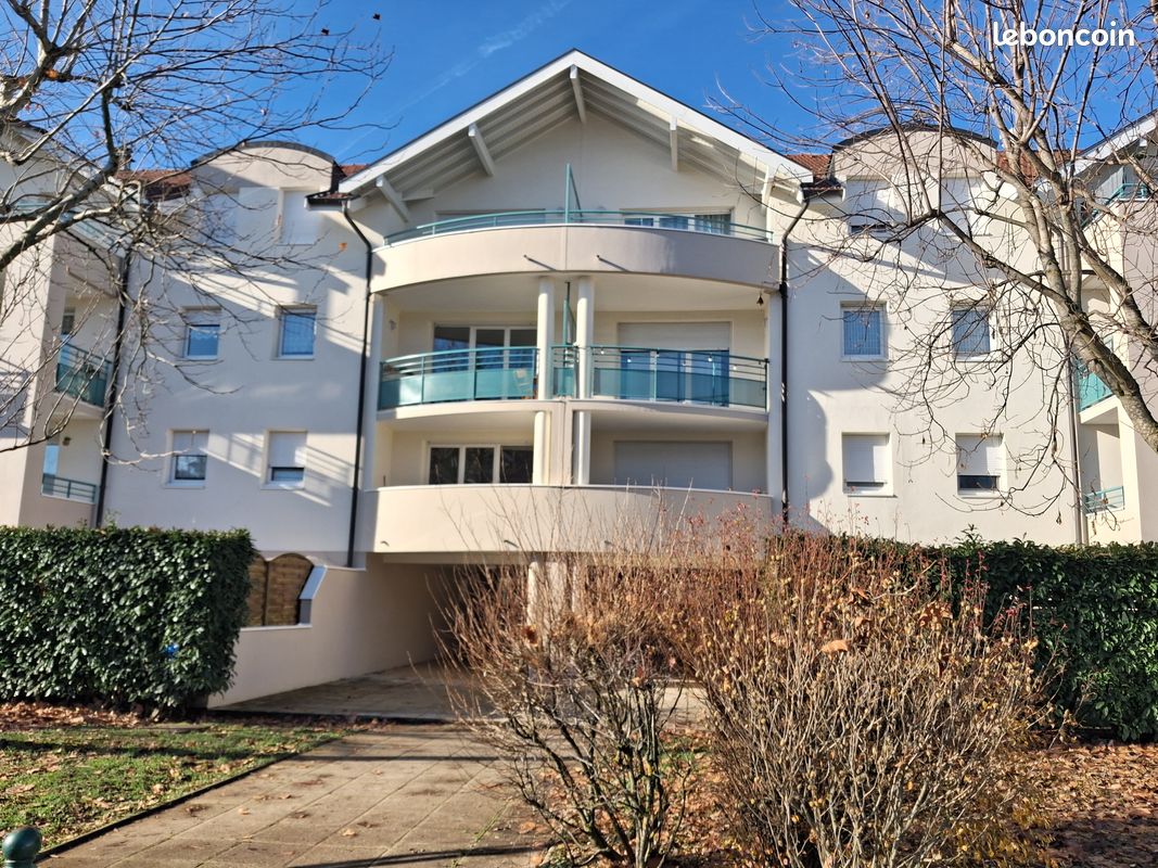 Appartement 4 pièces 82 m² · à Gex · 82 m² · 1 800 €