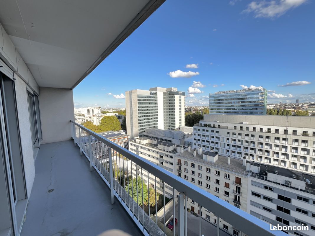 Appartement 3 pièces 70 m² · à Courbevoie · 70 m² · 2 250 €/mois