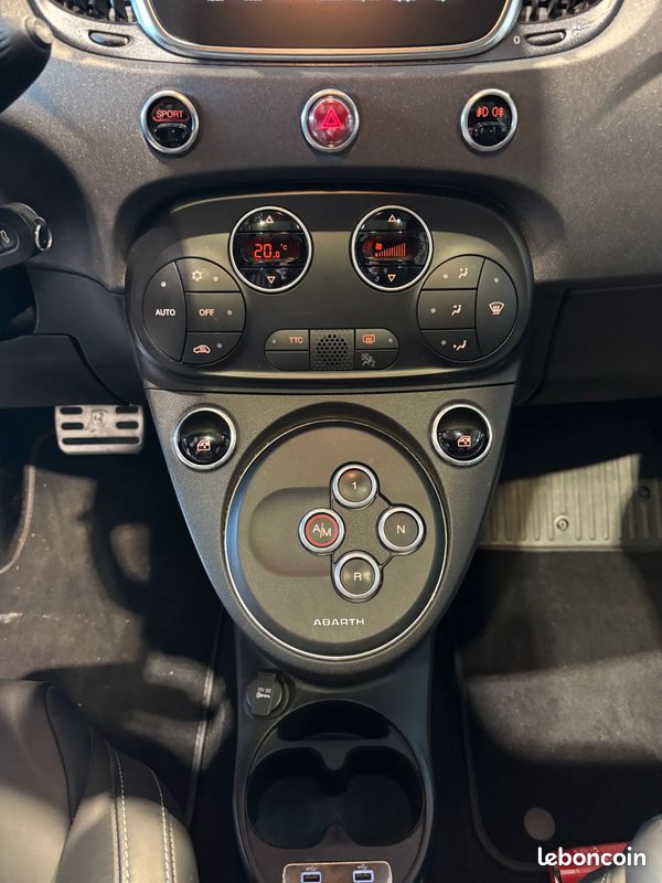 Abarth 500 1.4 Turbo T-Jet 180ch 595 Competizione BVA - Origine France / CarPlay / Suivi complet Fiat / Audio Beats / Toit Ouvrant (image 16)