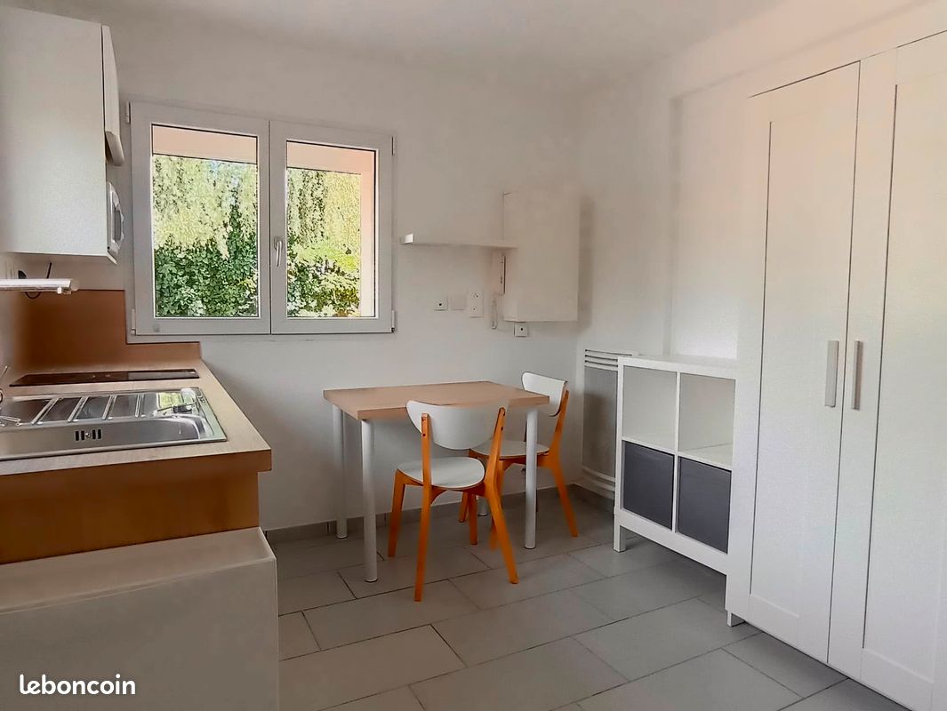 Appartement 1 pièce 19 m² · à Fleury-les-Aubrais · 19 m² · 490 €