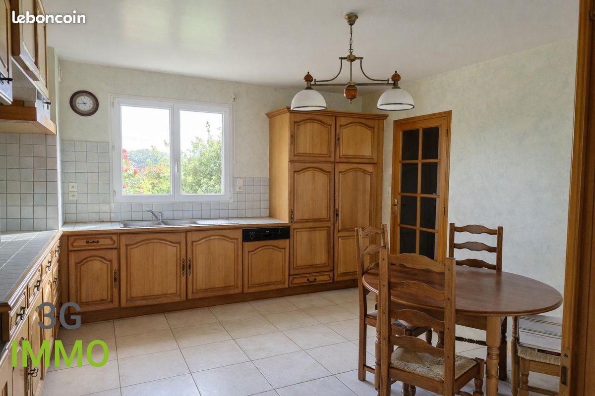 Vente | Maison avec dépendance | 8p | 6ch | 193.14 m² | Saint-Jouan-des-Guérets | Expo Sud-Ouest | Terrasse (image 6)