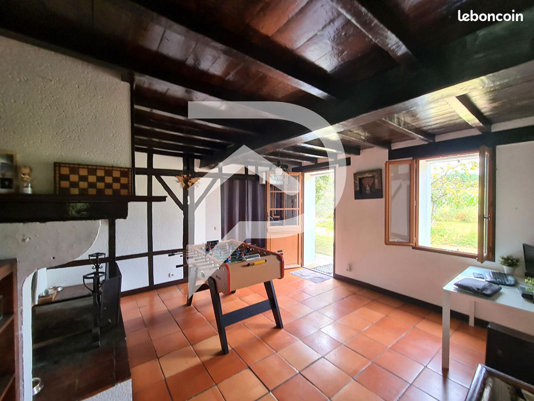 Maison 8 pièces 225 m² - Amou 40330 (image principale 6)