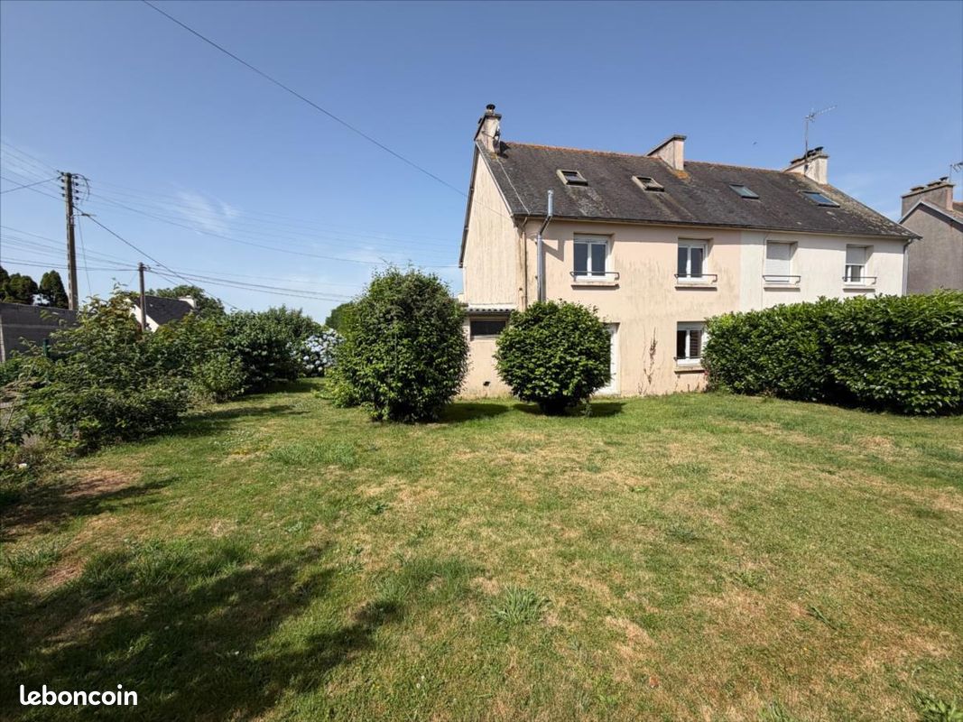Maison 6 pièces 113 m² · à Cast · 113 m² · 111 300 €