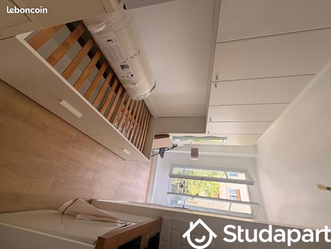 Appartement 1 pièce 10 m² · à Courbevoie · 10 m² · 850 €