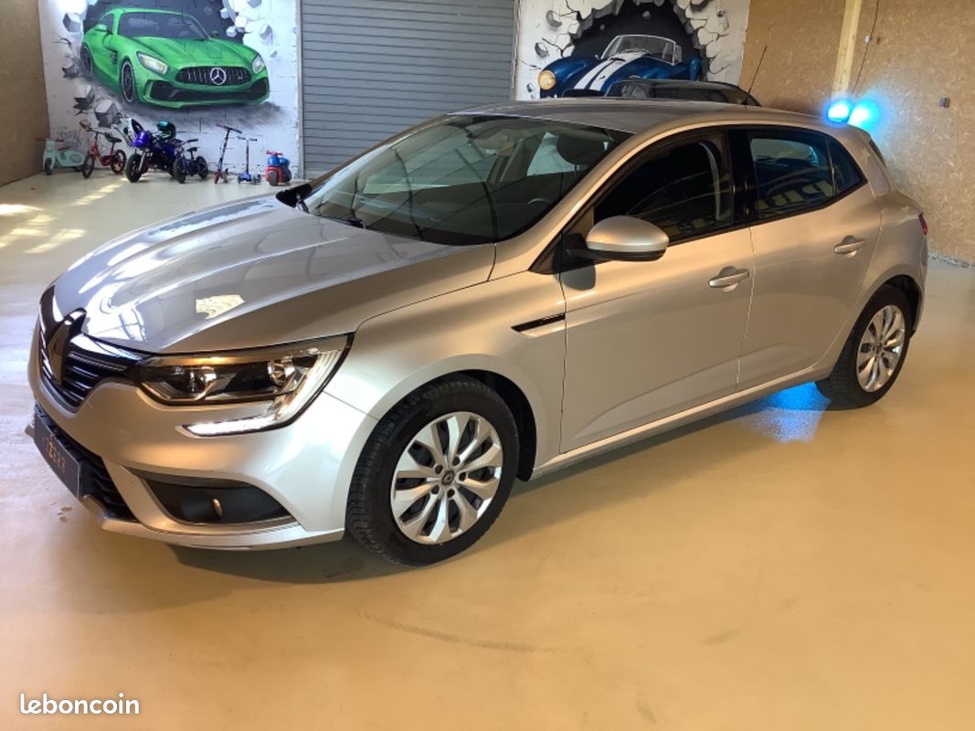 Renault megane iv societe blue dci 115 air 2p (image 8)
