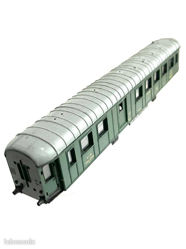 Caisse + Tablier JOUEF Pour Locomotive Diesel Hydraulique – Neuf