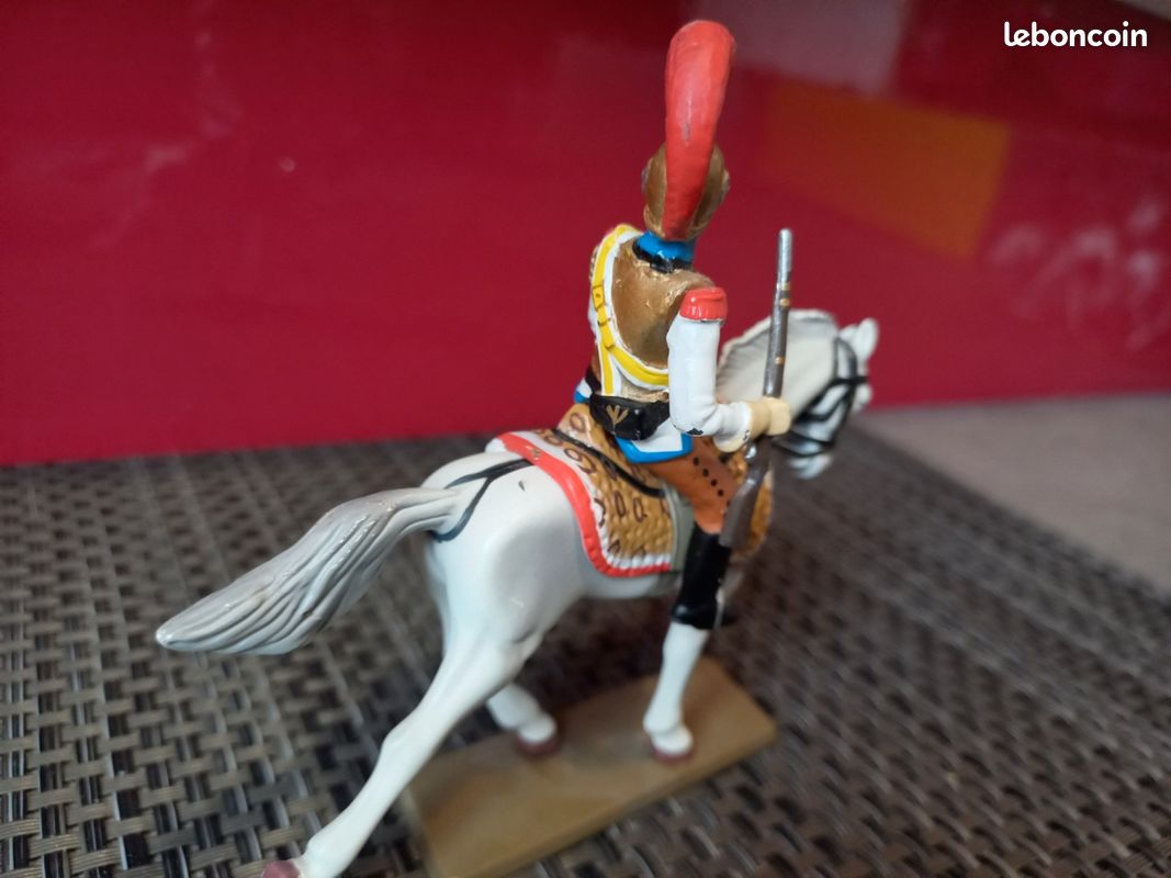 ANCIEN STARLUX PLASTIQUE Premier Empire Cavalier Officier Chasseur De