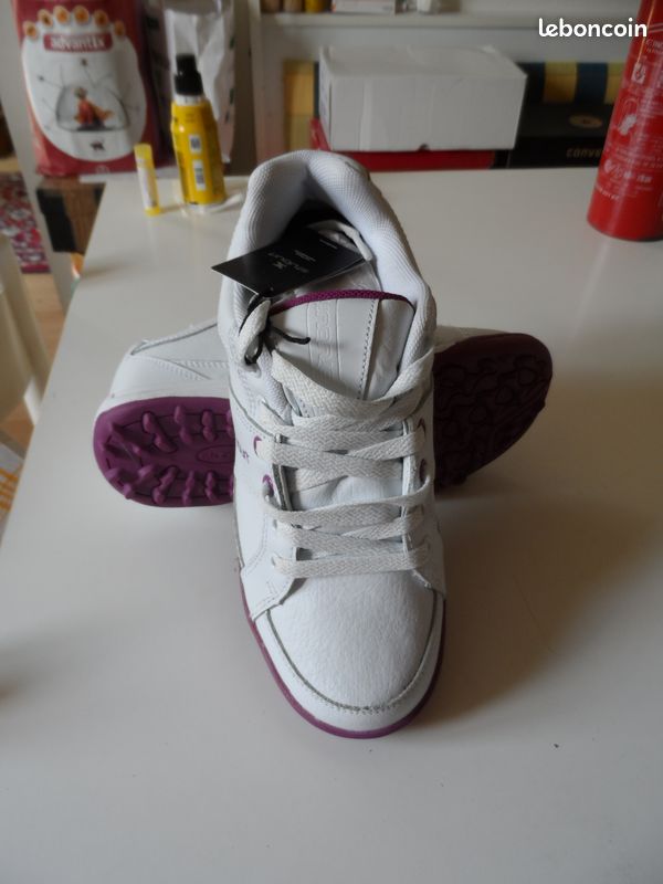 Chaussures de golf "Stuburt" mixtes T37 neuves (image 3)