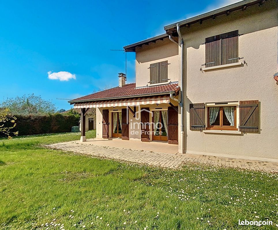 Maison 6 pièces 122 m² · à Villars-les-Dombes · 122 m² · 299 900 €