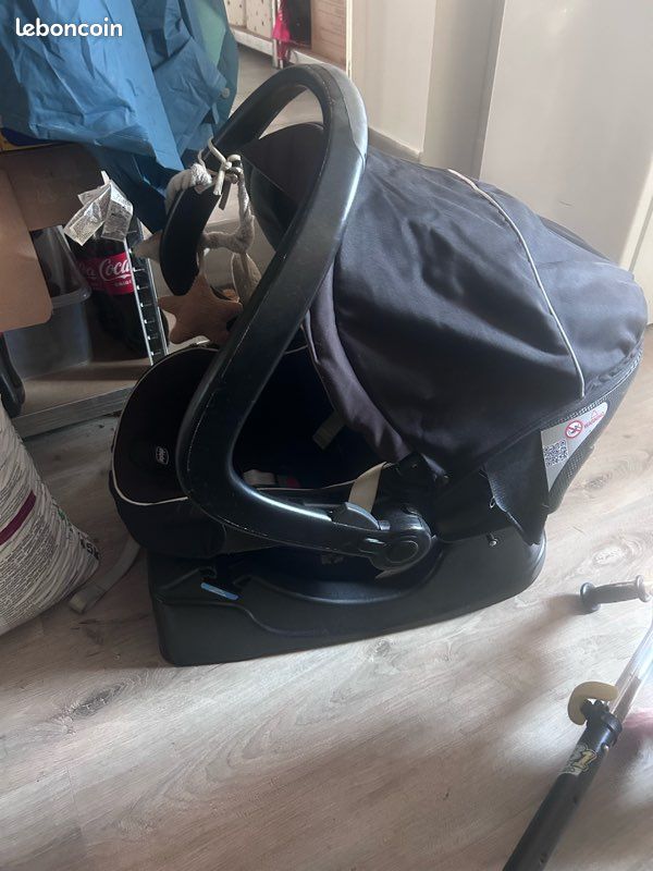 Cosy avec base pour voiture (image 1)