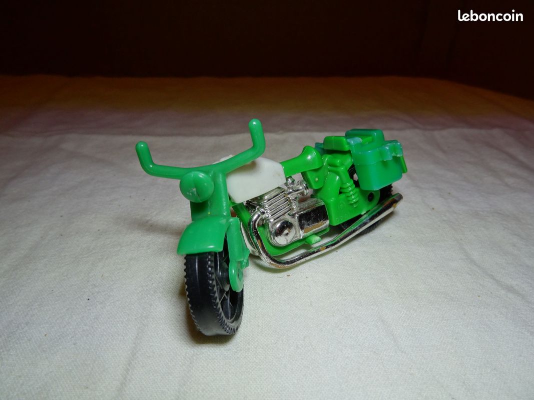 Lot Playmobil Vintage 3208 – Motos Et Casques 1976, Occasion