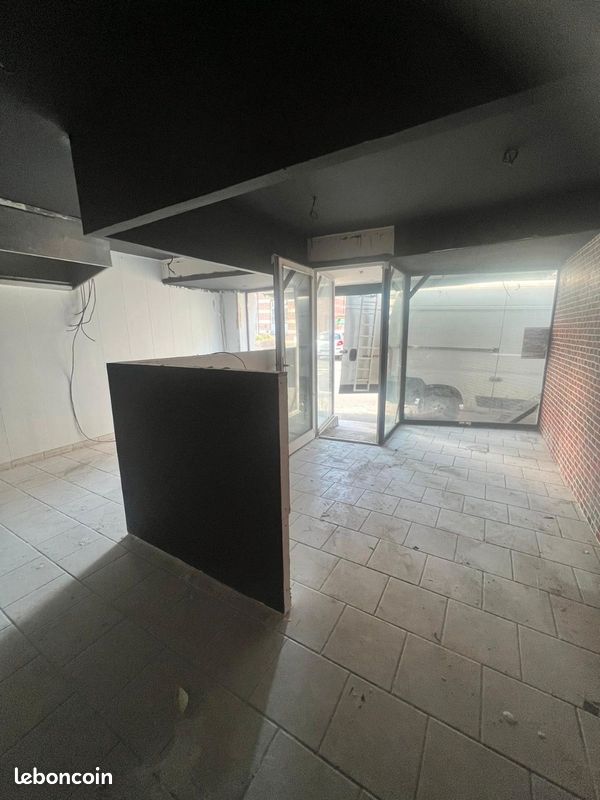 Local commercial (image 2)