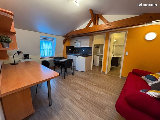 Studio 1 pièce 28 m²