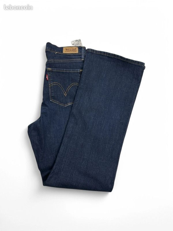 LEVIS 512 Jean coupe boot parfaitement minceur avec contrôle du ventre femme 8 s