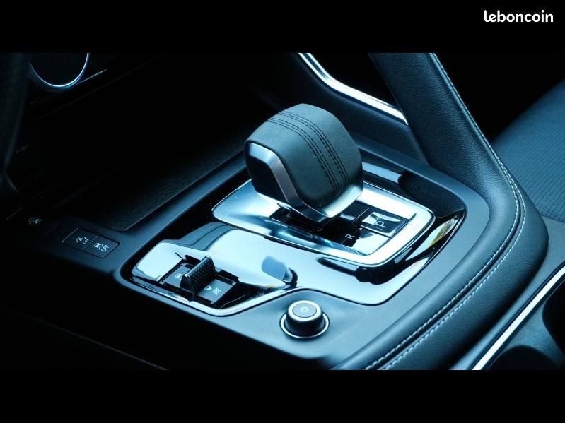 Jaguar E-Pace P200 FlexFuel MHEV 200ch R-Dynamic HSE (image 17)