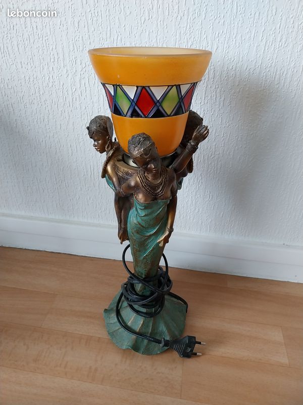 Lampe femmes Africaines (image 1)