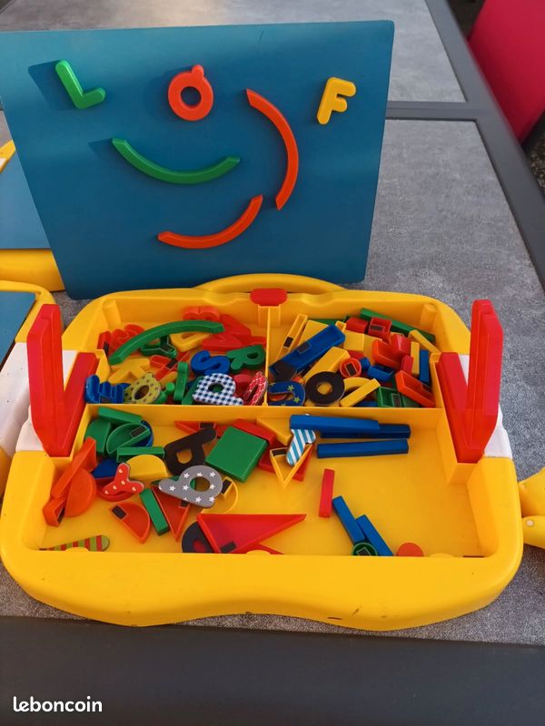 Tableau avec lettres (image 1)