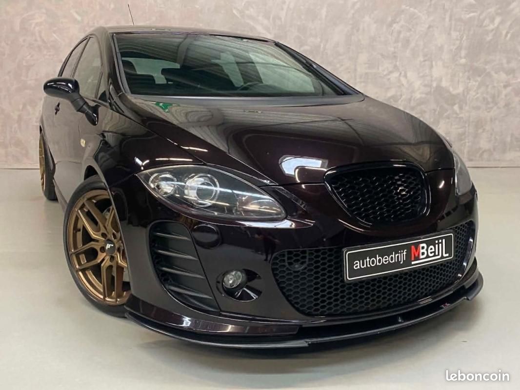 Seat Leon CUPRA 2.0 TFSI EDITION K1 240CH - CARNET ENTRETIEN RÉGULATEUR DE VITESSE VITRES TEINTÉS (image 3)
