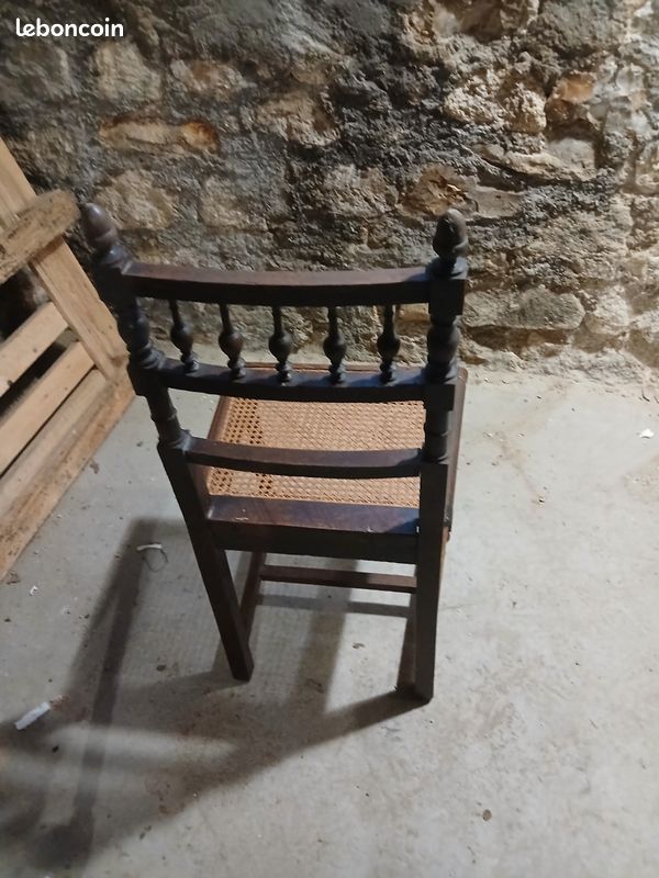 Lot de 4 chaises anciennes (image 3)
