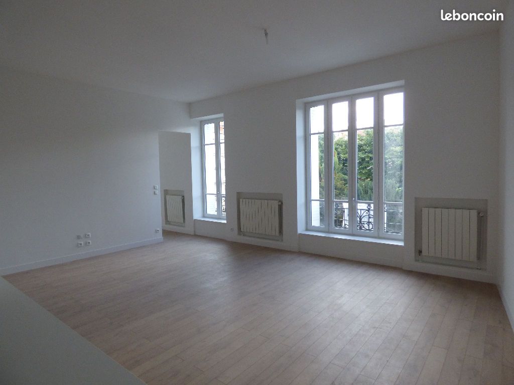 Appartement 2 pièces 65 m² · à Roanne · 65 m² · 640 €