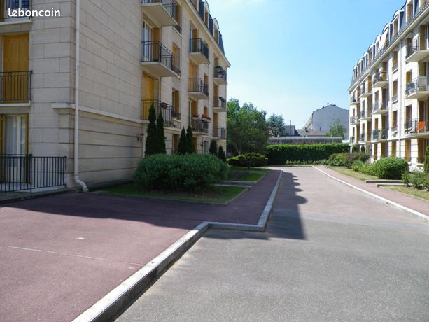 https://img.leboncoin.fr/api/v1/lbcpb1/images/1e/65/e5/1e65e5a1ecf826caffd9998c4b6cdf172ffddfbb.jpg?rule=ad-image
