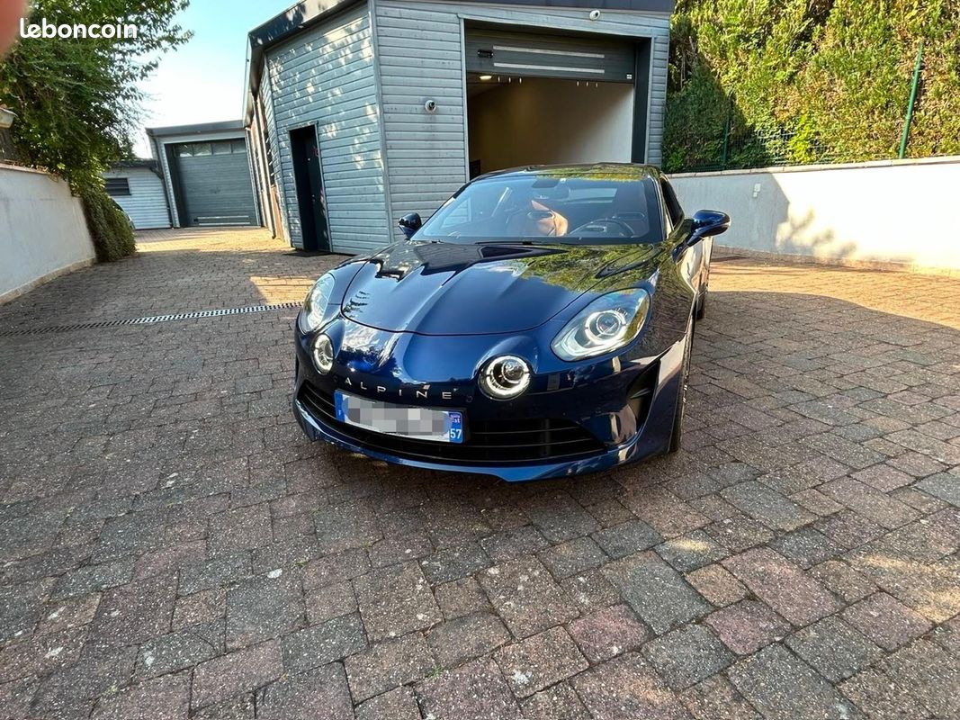 Alpine a110 legende gt 1.8 300 s n°1/300 (image 1)