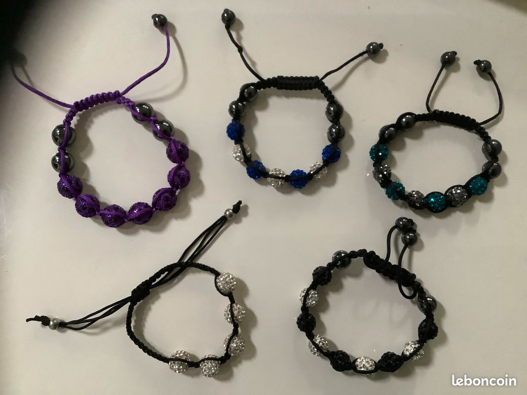 Bracelets (image 1)
