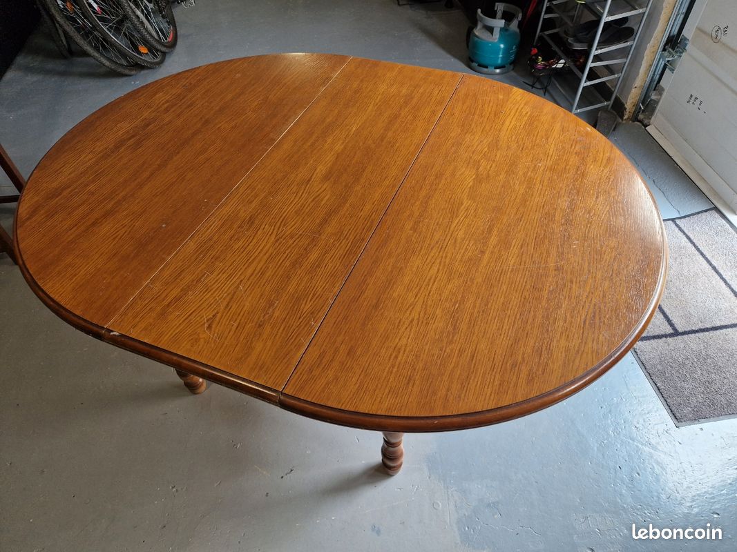 Table en chêne avec rallonge plus 6 chaises en bois (image 2)
