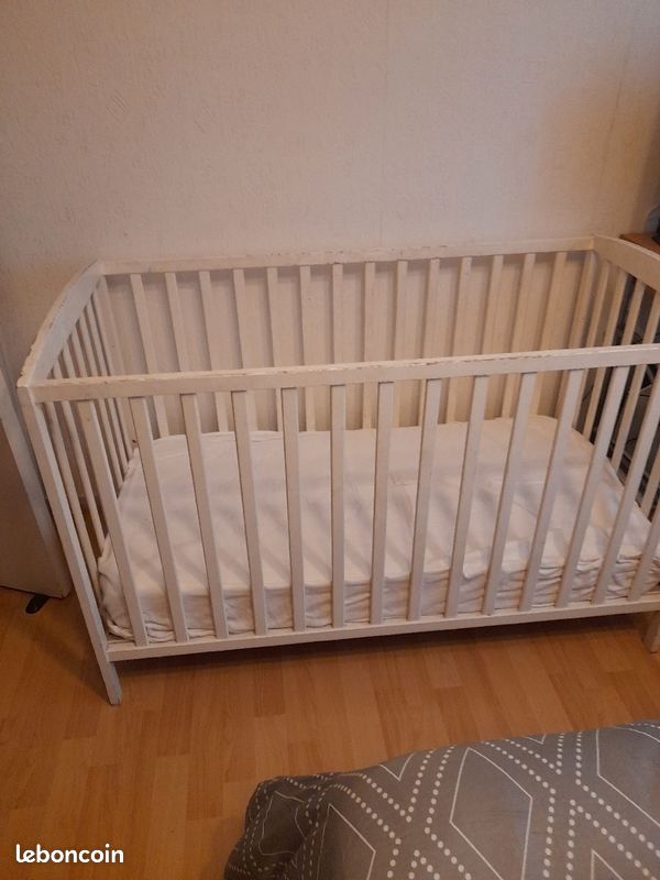 Lit bebe (image 1)